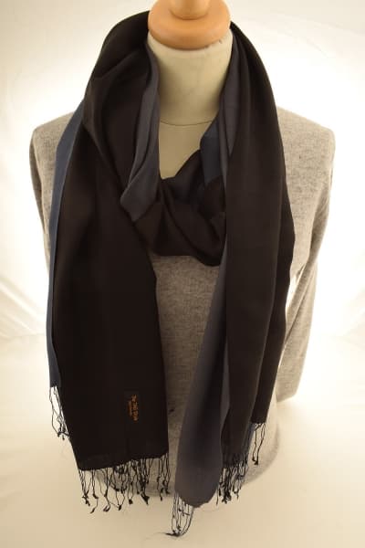 CHIRI GREY BLACK COLOURED CASHMERE SCARF