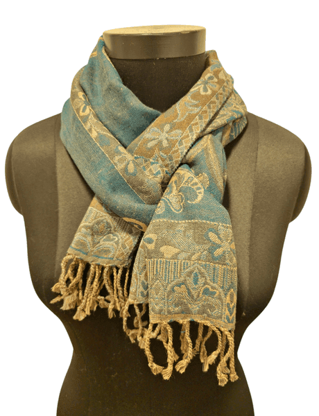 Green paisley patterned wool scarf