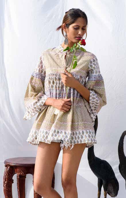 Short Sleeves Dress with Tie Knots At Neck.