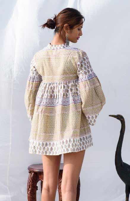 Short Sleeves Dress with Tie Knots At Neck.