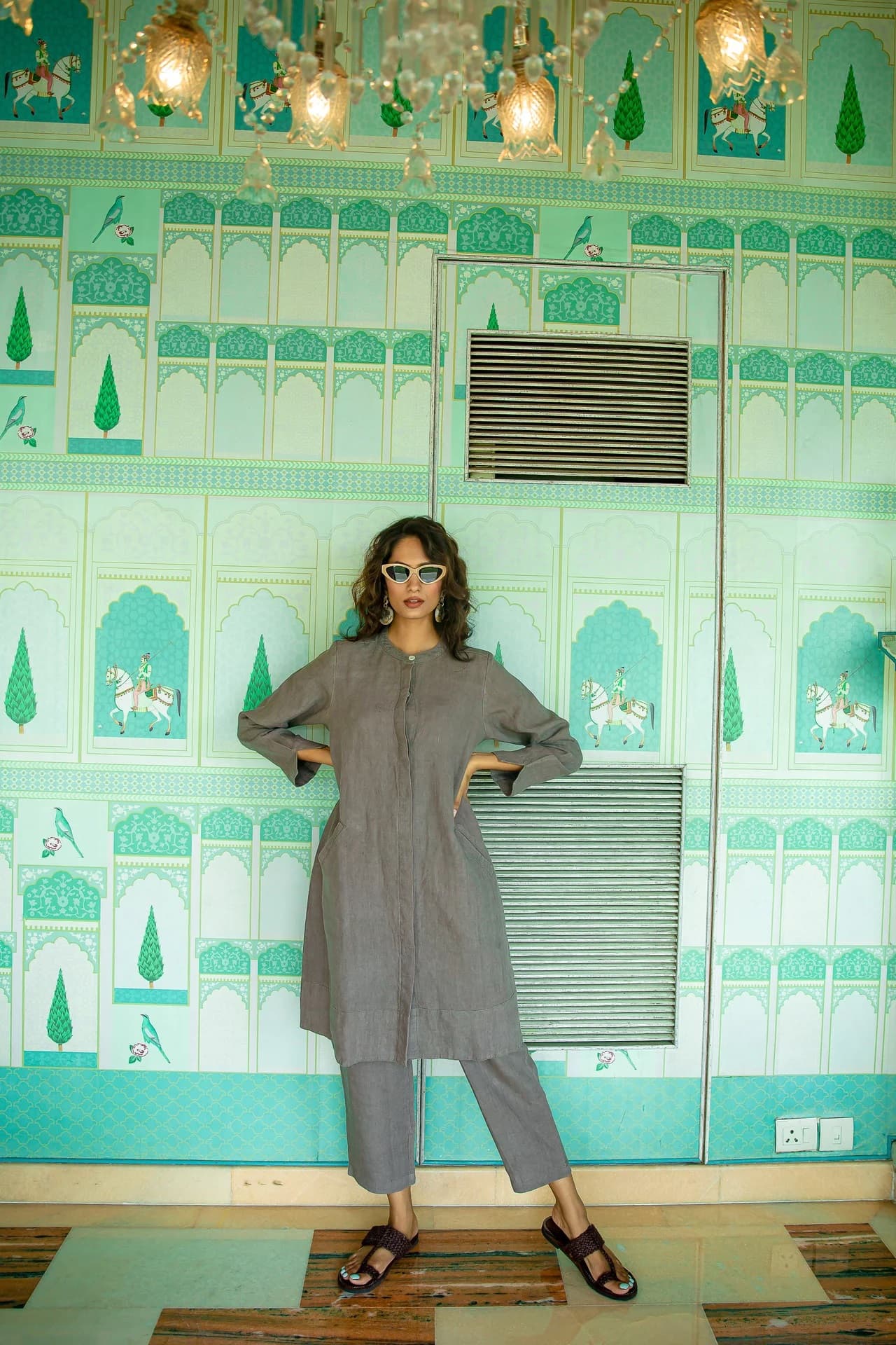 GARMENT WASHED TROUSER GREY