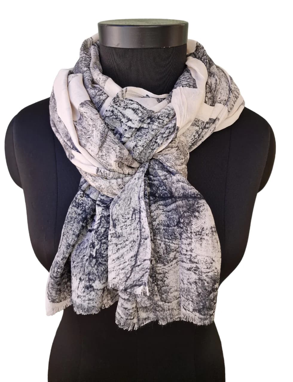 BLOCK PRINTED BLACK AND WHITE SHAWL IN COTTON AND SILK
