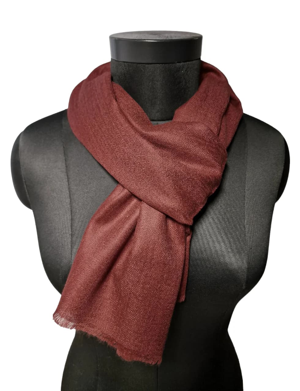 COLD-WHITE CASHMERE SCARF