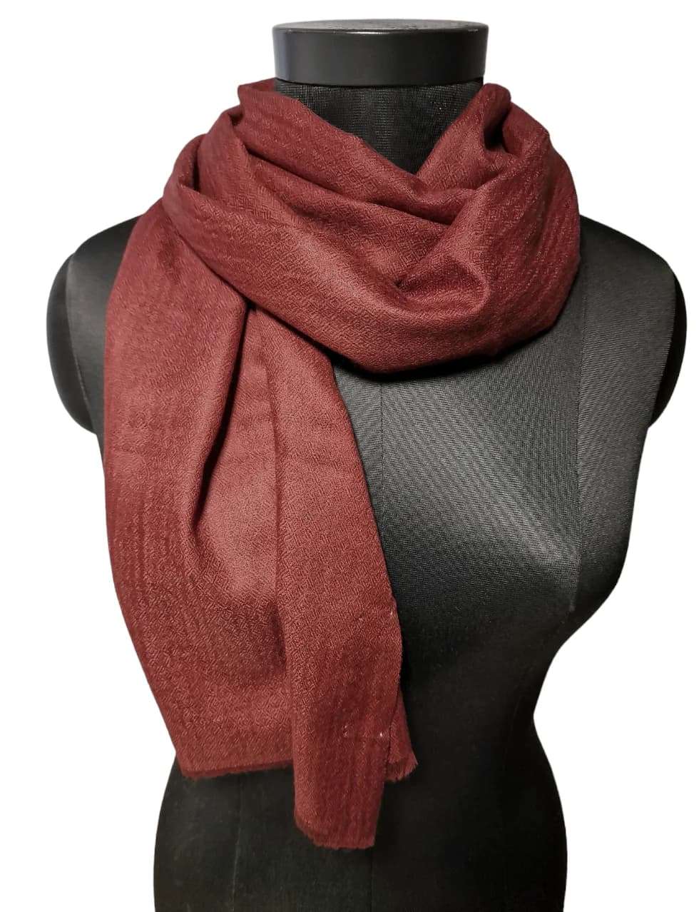COLD-WHITE CASHMERE SCARF
