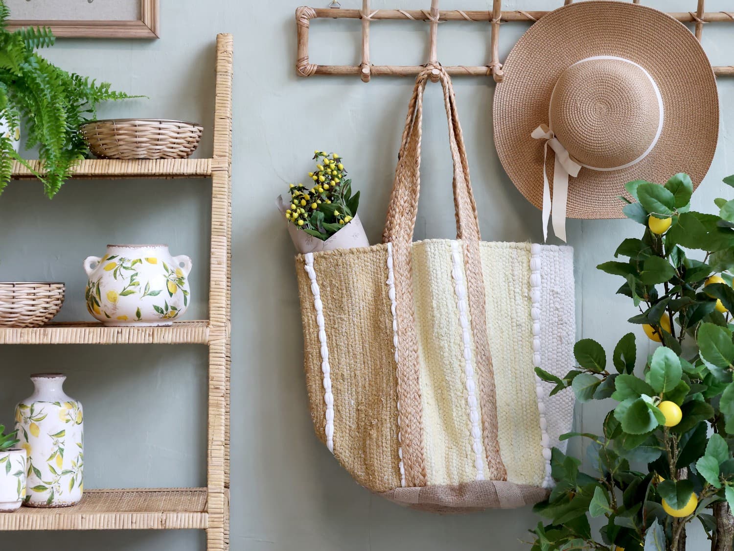 BEACH BAG MADE FROM RECYCLED YARN MELON