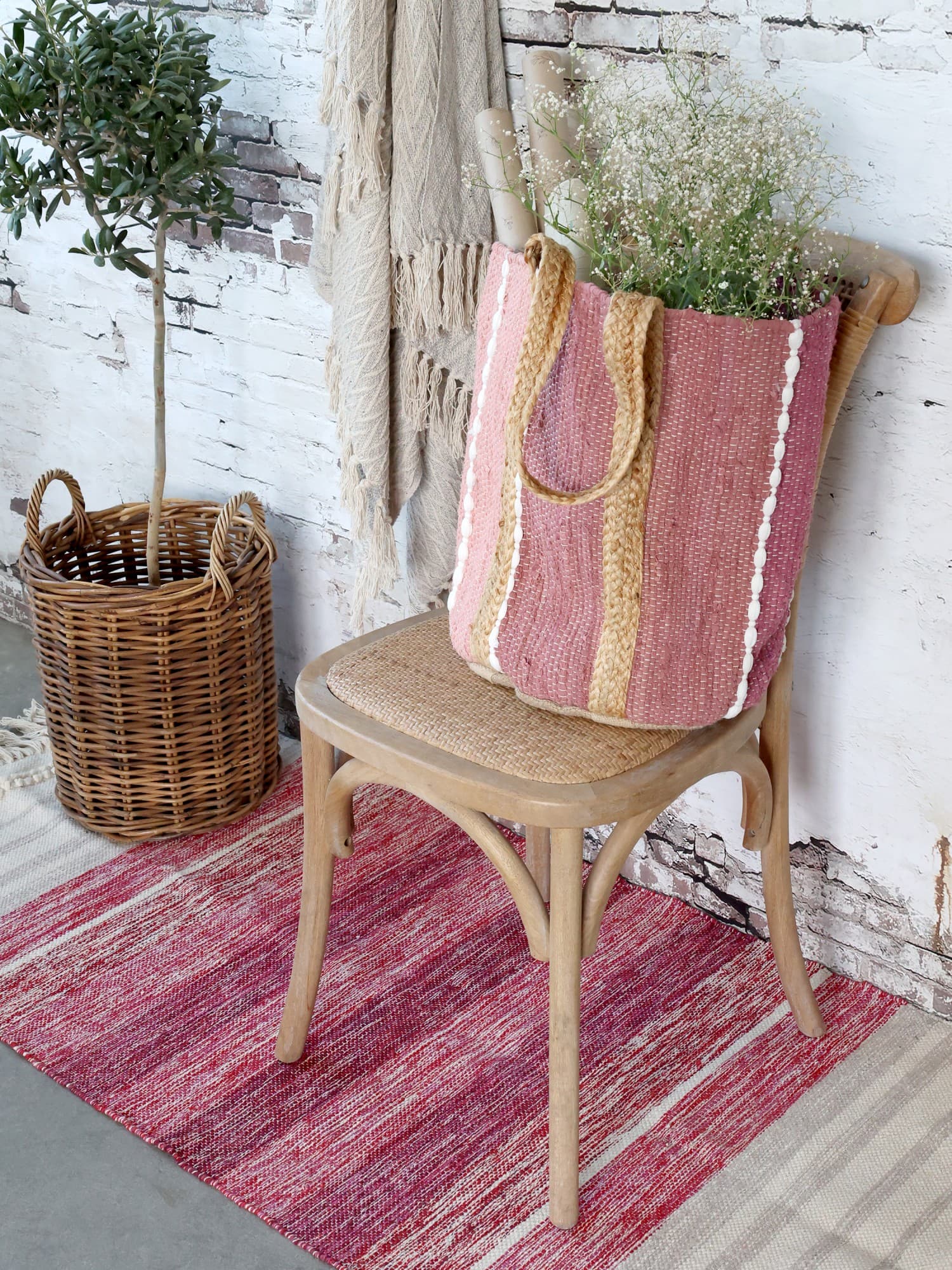 BEACH BAG MADE FROM RECYCLED YARN