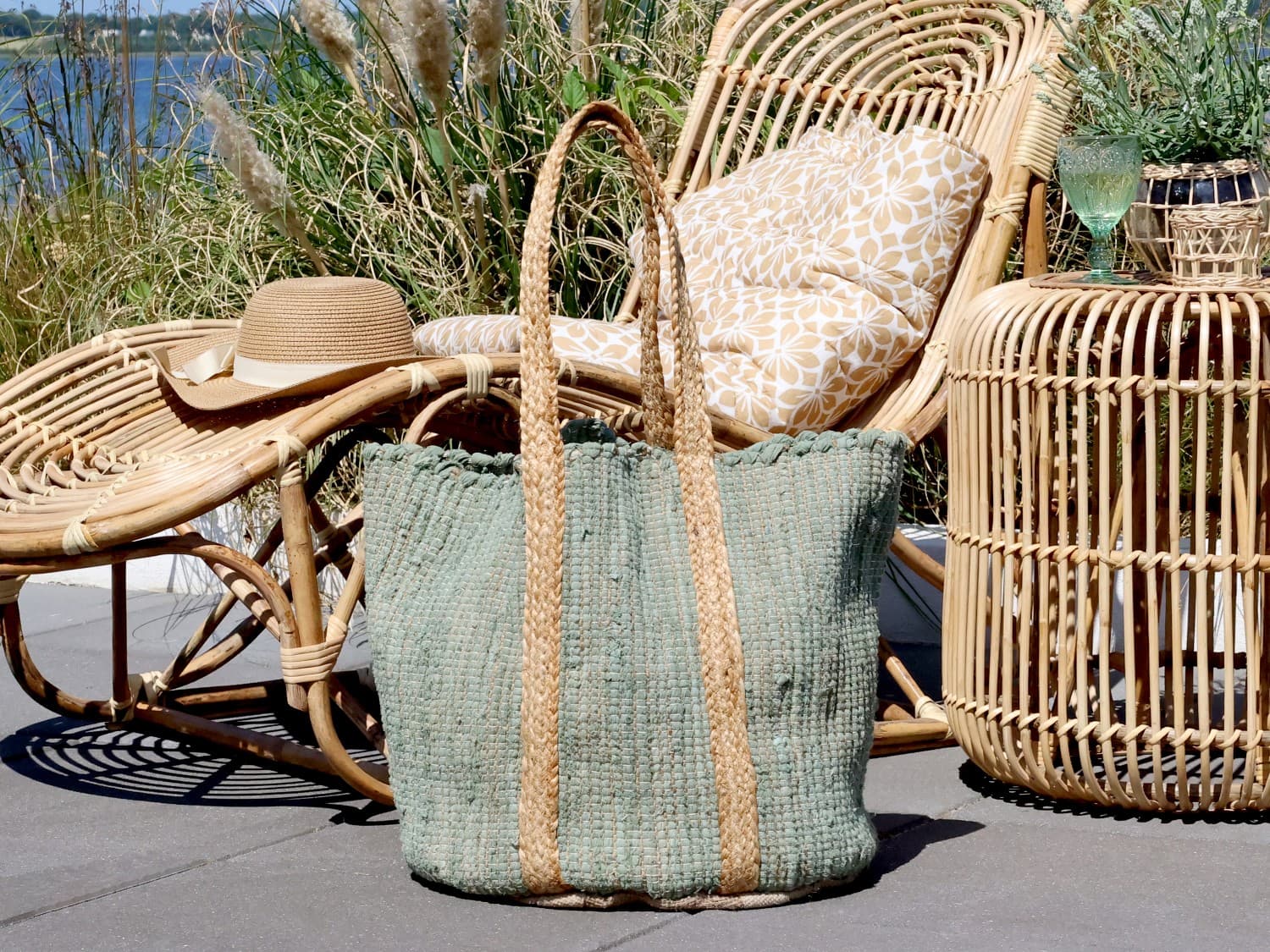 BEACH BAG MADE FROM RECYCLED YARN GREEN