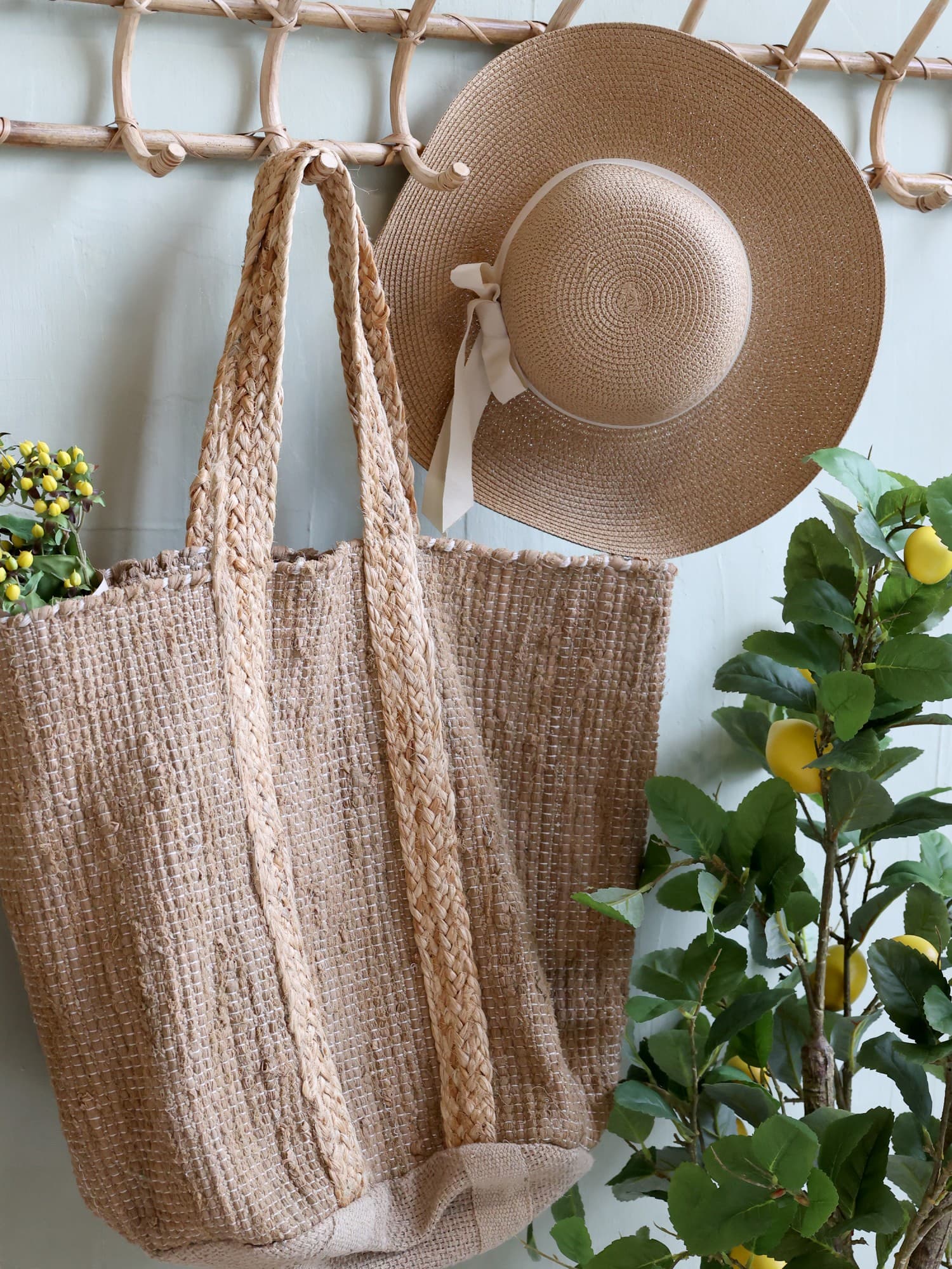 BEACH BAG MADE FROM RECYCLED YARN NATURAL