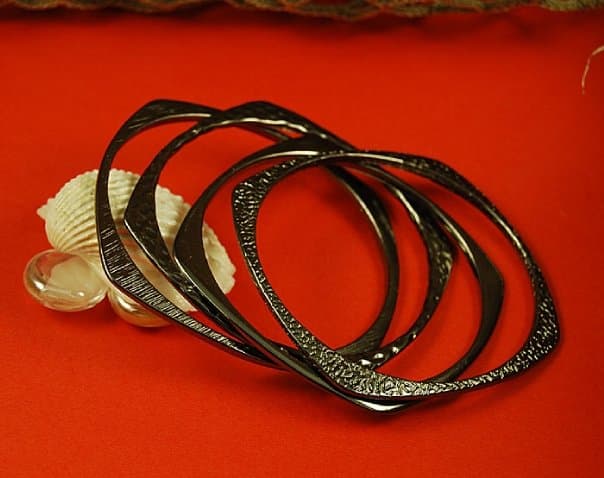 GUN METAL BANGLE SET