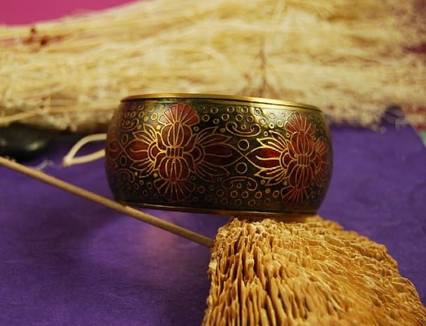 METALIC BANGLE BRACELET BROWN