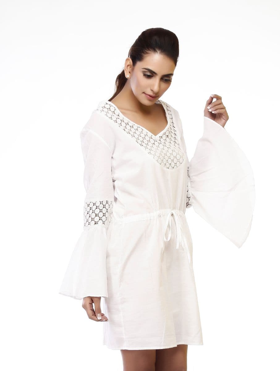 V neck short length dress.