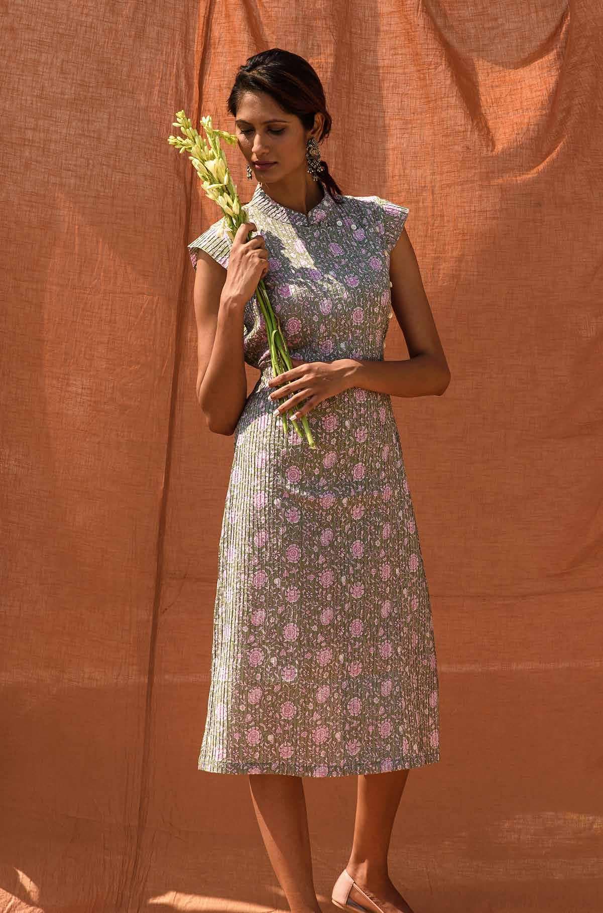 Fitted Cap Sleeves Dress.