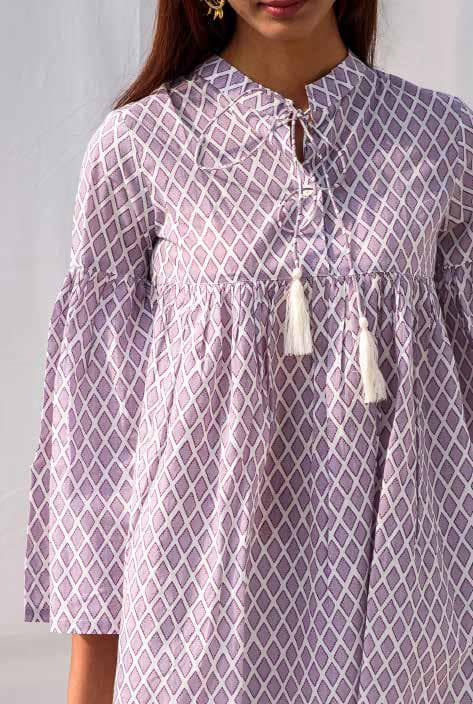 Short Sleeves Dress with Tie Knots At Neck.