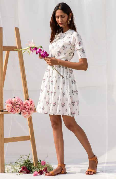 Fitted Bottom Flare White Dress.