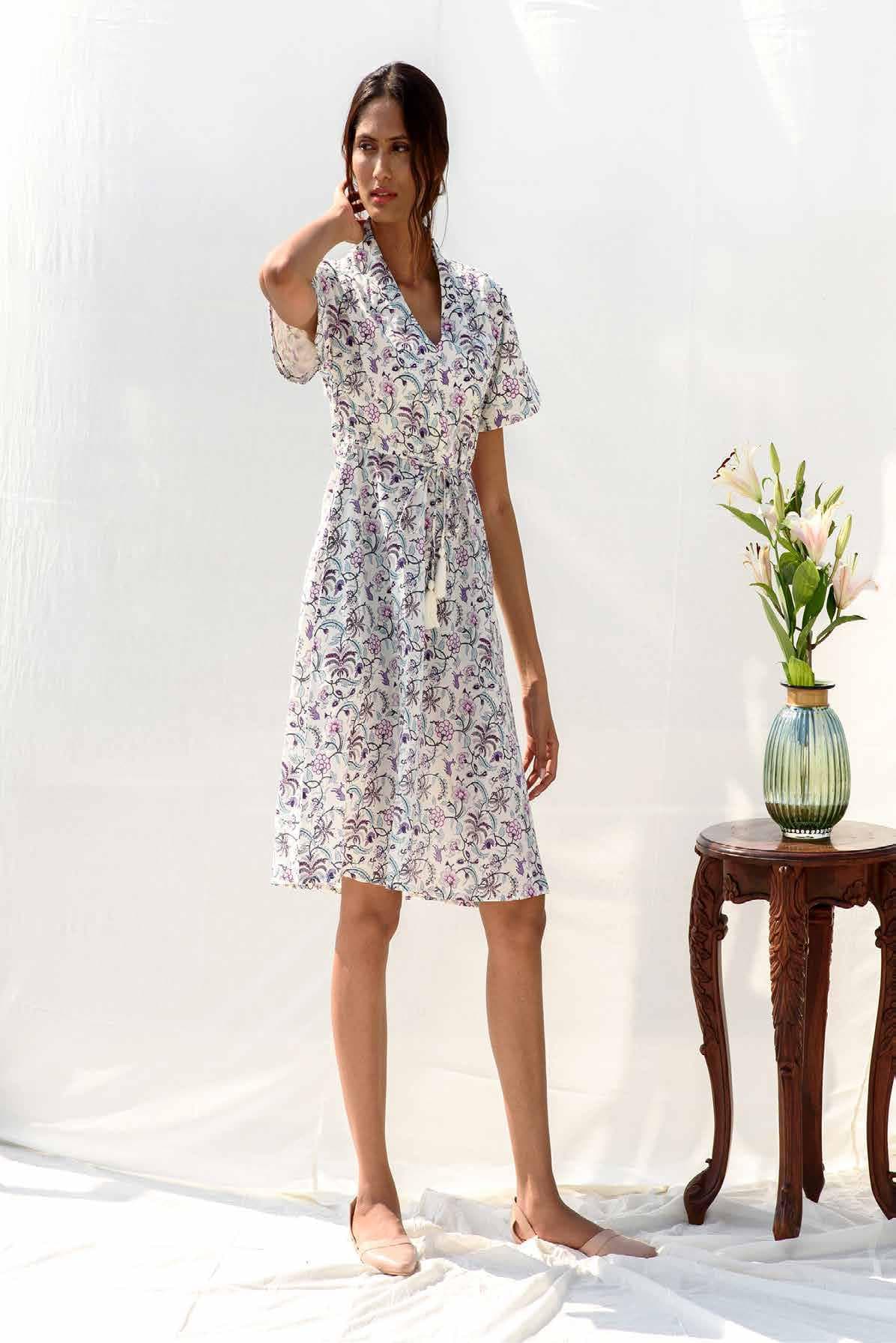 FLORAL PRINTED WESTERN LOOK KNEE LENGTH DRESS