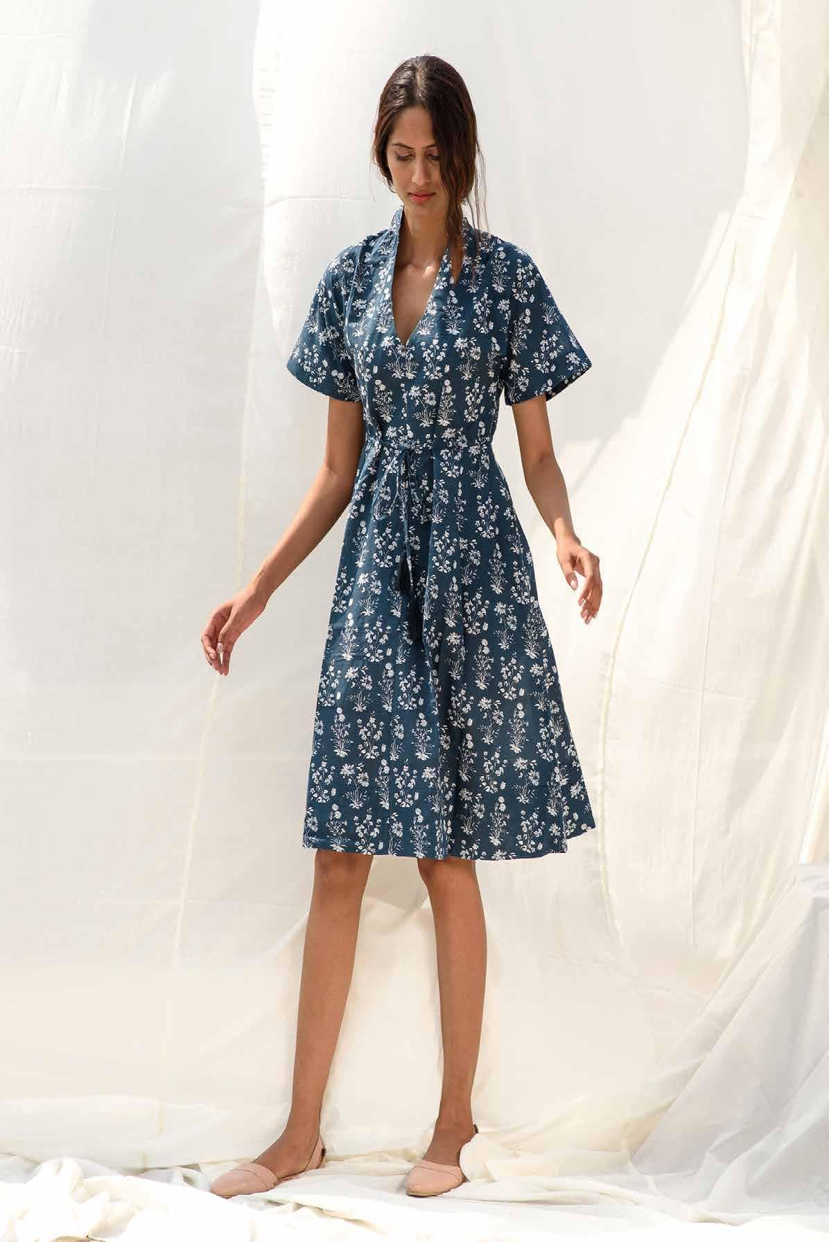 SHORT SLEEVES PRINTED DRESS.
