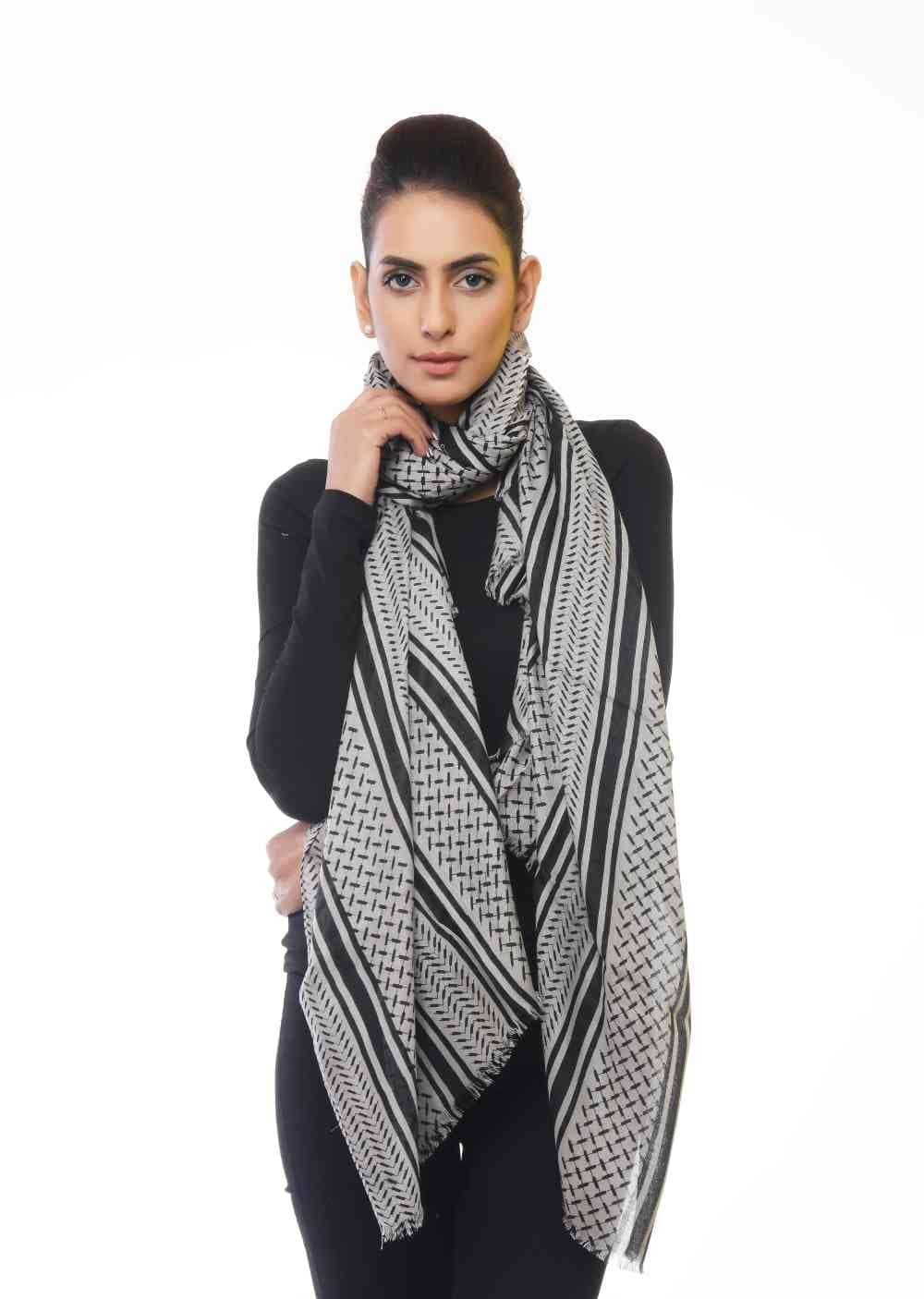 CROSS STRIPE PRINT VISOCSE SCARF