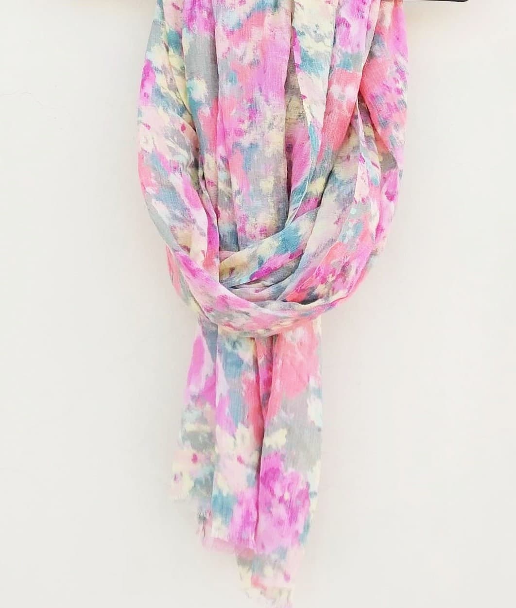 FLORAL PRINT MODAL SCARF