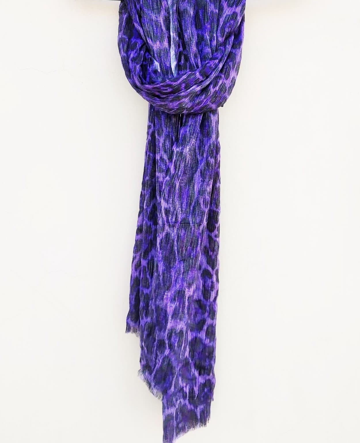 PURPLE LEOPARD PRINT MODAL SCARF