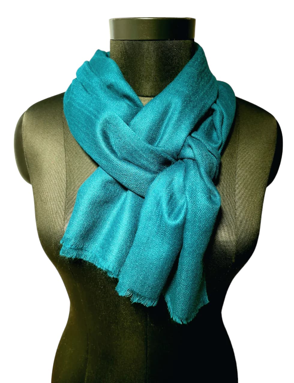 COLD-WHITE CASHMERE SCARF