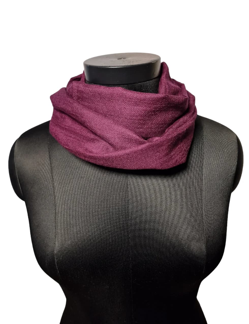 NARROW BLACK SCARF IN CASHMERE