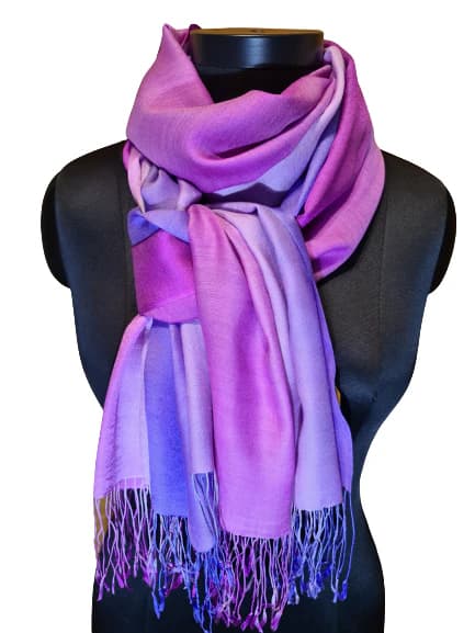 LOVELY CASHMERE AND SILK SCARF IN BRIGHT COLORS