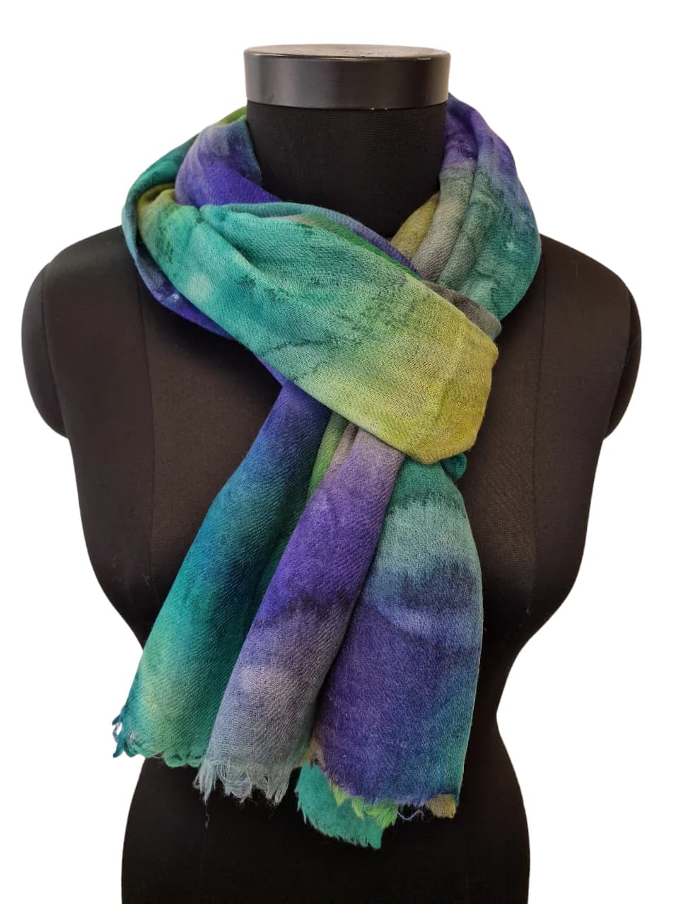 LIGHT AND COMFORTABLE GREEN, PURPLE, YELLOW AND GRAY WOOLEN SCARF