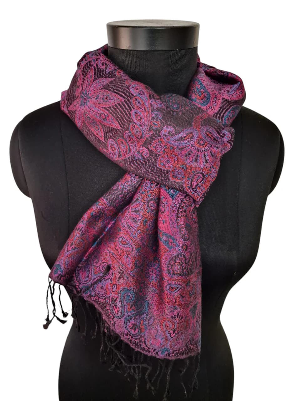 CLASSIC STYLE SILK SCARF