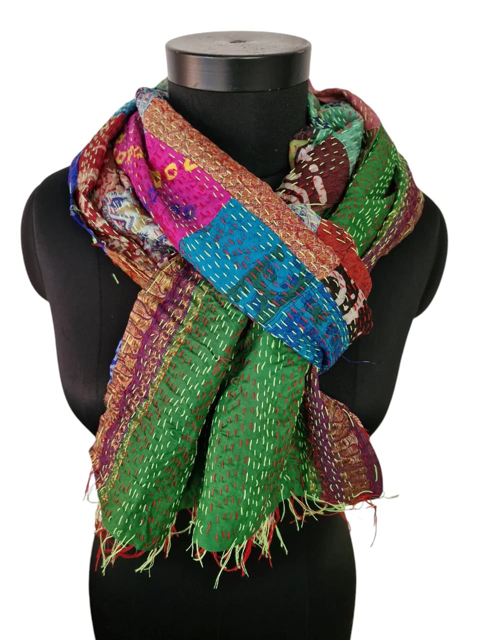 TOUGH SILK SCARF WITH EMBROIDREY PATTERN