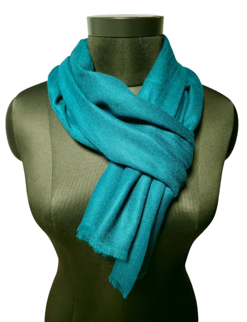 COLD-WHITE CASHMERE SCARF