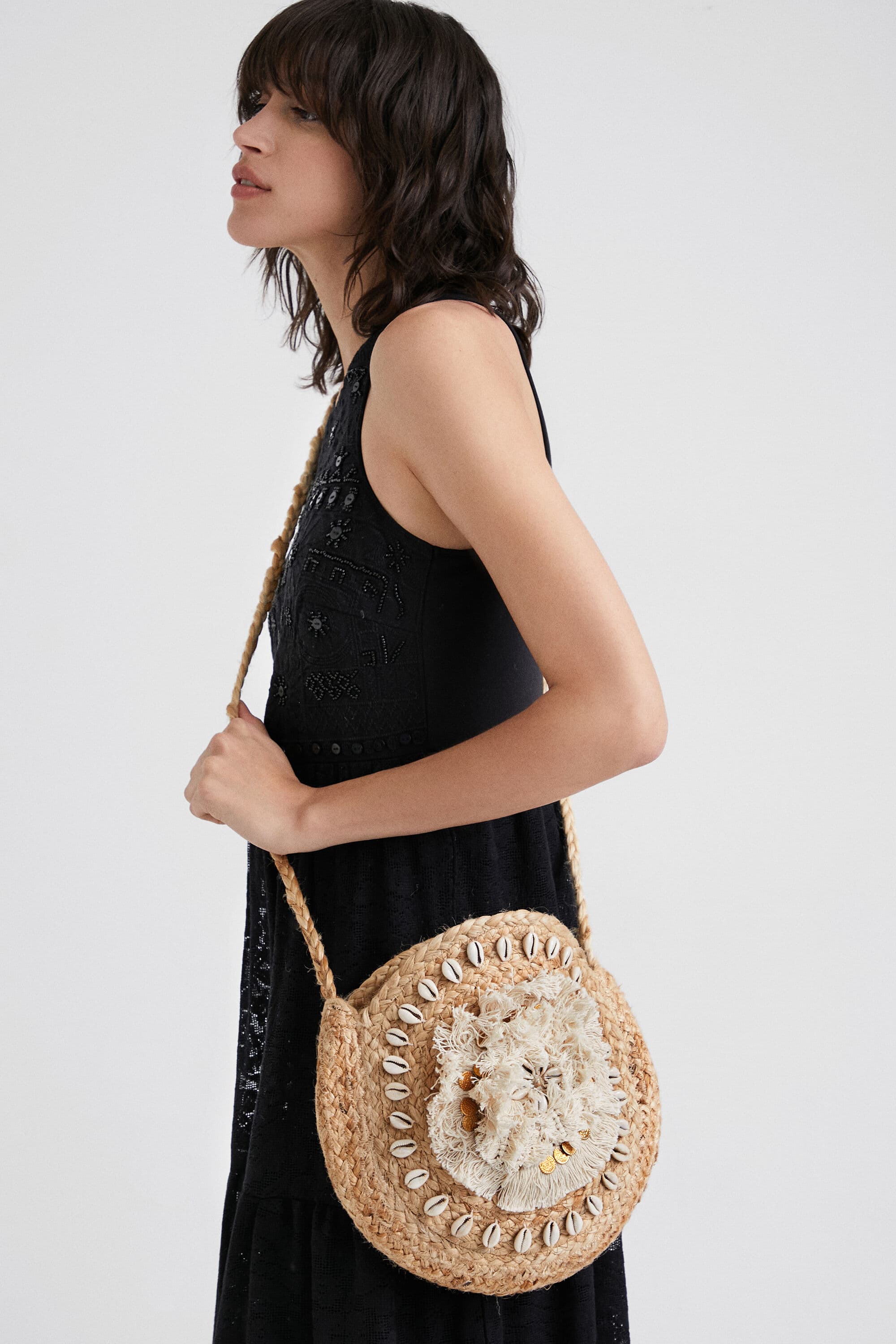 ROUND EMBELLISHED JUTE CROSSBODY BAG
