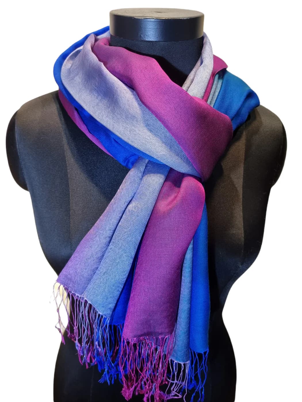 FROM BLUE TO BRIGHT PINK CASHMERE AND SILK SCARVES