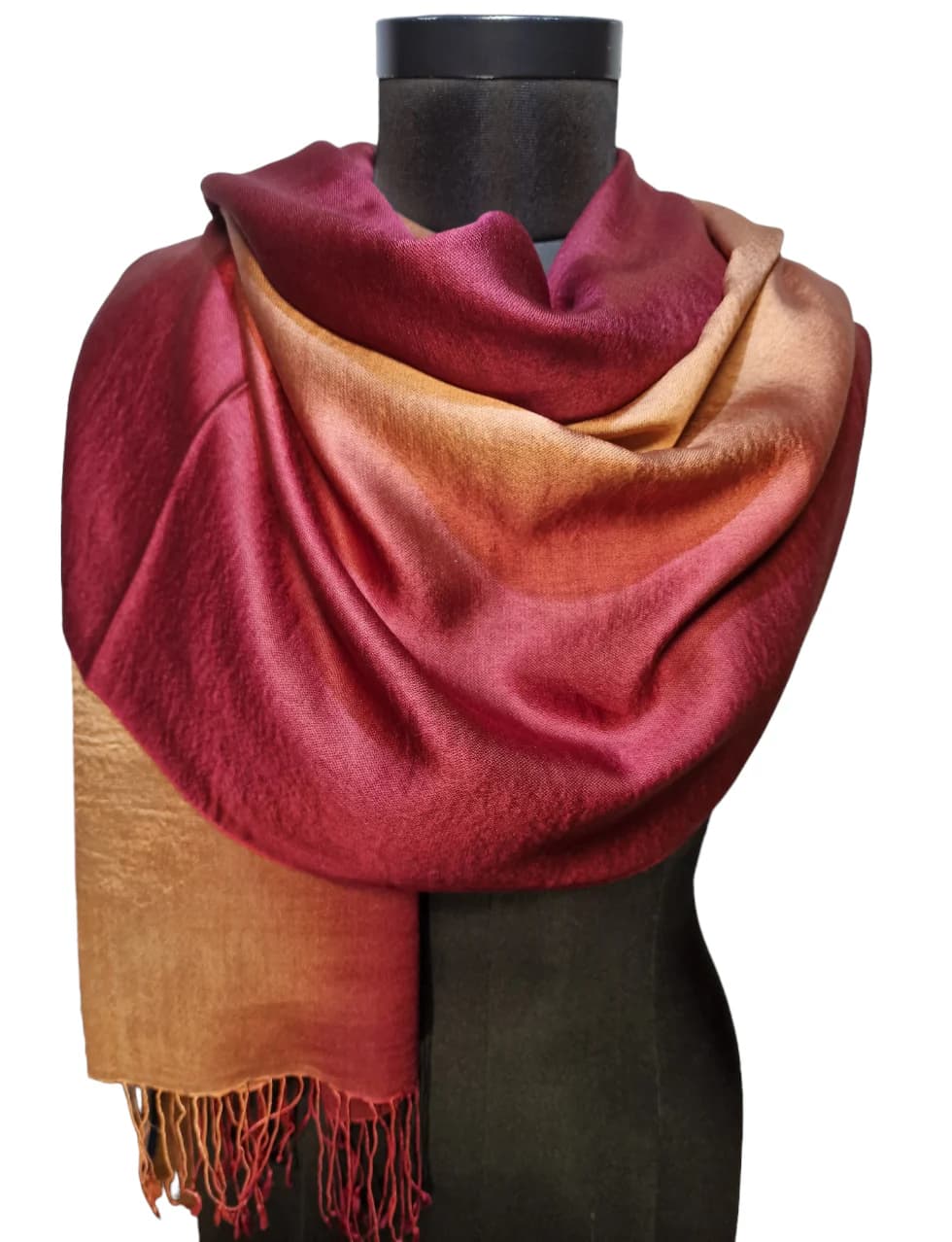 CASHMERE AND MULBERRY SILK SCARF IN RED AGAINST PINK