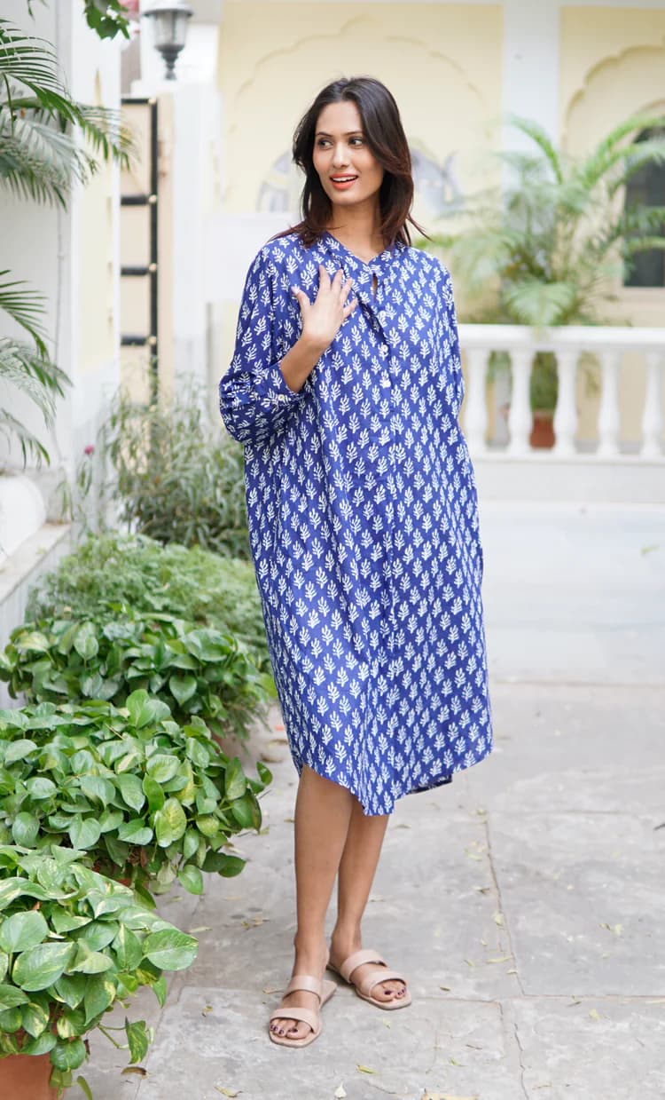 KAFTAN DRESS, BEACH KAFTAN, BLUE AND WHITE SUMMER COVER UP WITH POCKETS "CASSIS"