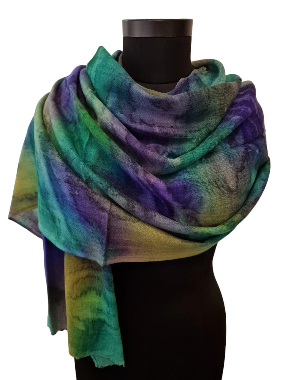 LIGHT AND COMFORTABLE GREEN, PURPLE, YELLOW AND GRAY WOOLEN SCARF