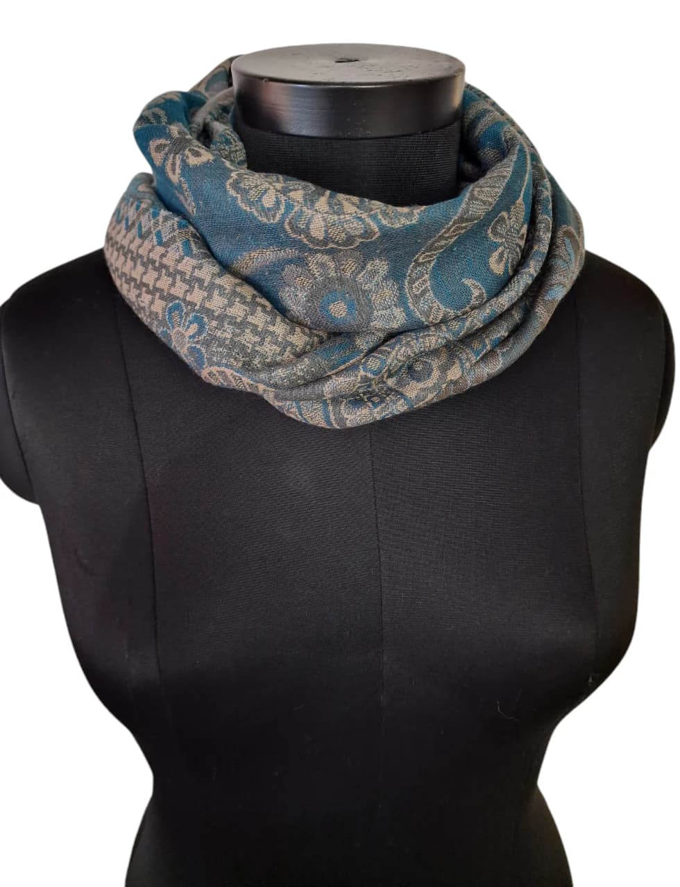 NARROW GREEN, BEIGE AND GRAY SCARF IN PURE WOOL