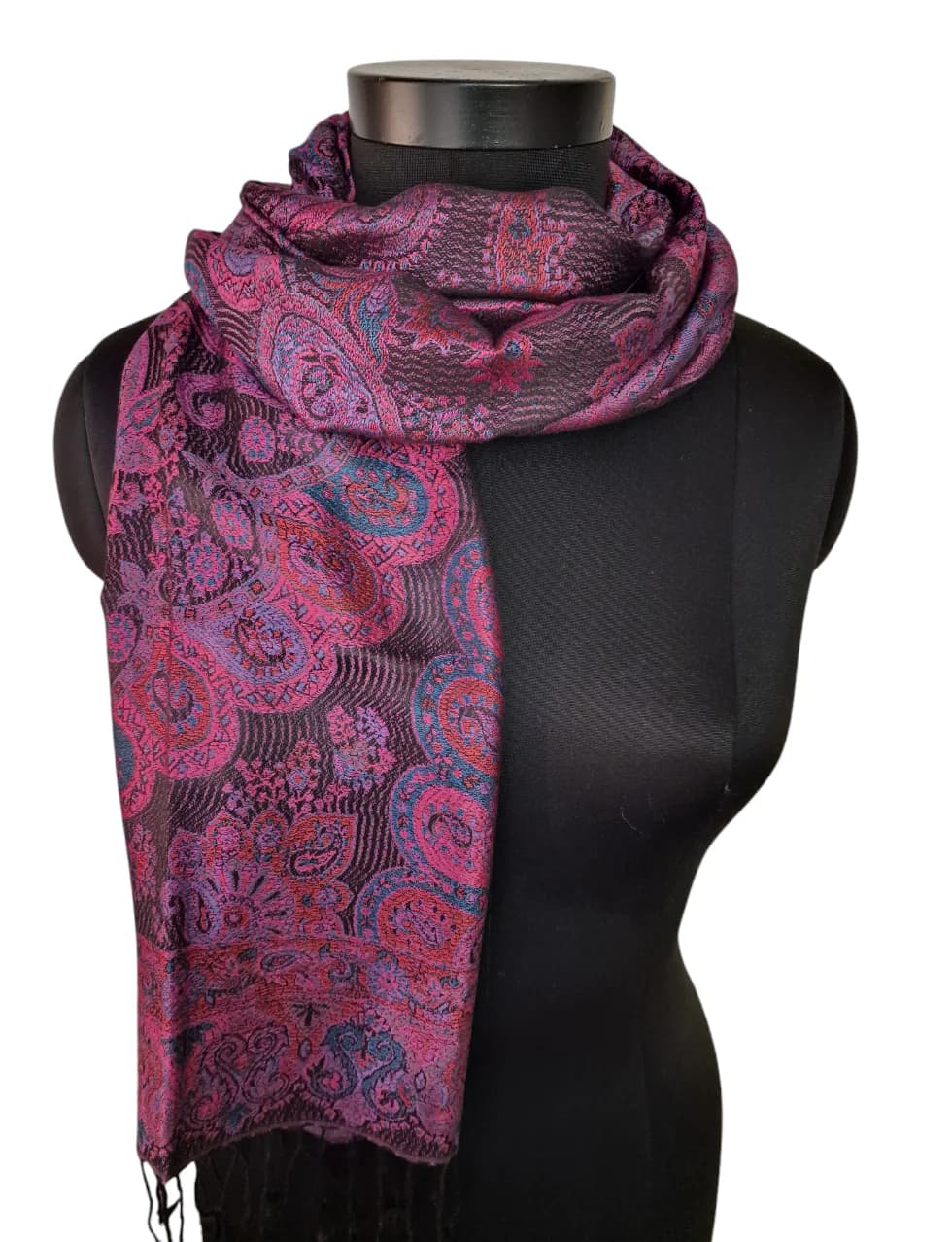 CLASSIC STYLE SILK SCARF