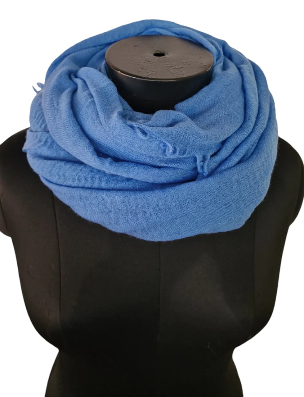 LARGE MEDIUM BLUE WOOLEN SCARF WITH COOL FRINGES