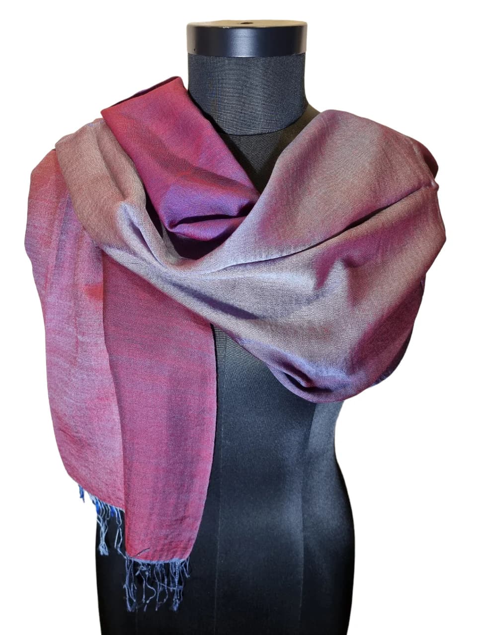 EXQUISITE SHAWL IN SILK AND CASHMERE