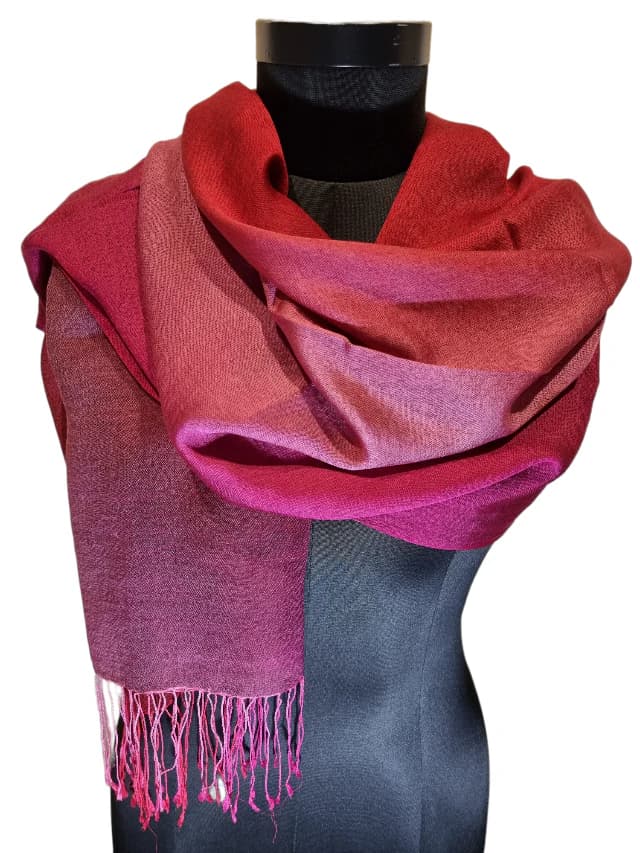 CASHMERE AND SILK SCARVES IN HAPPY COLORS