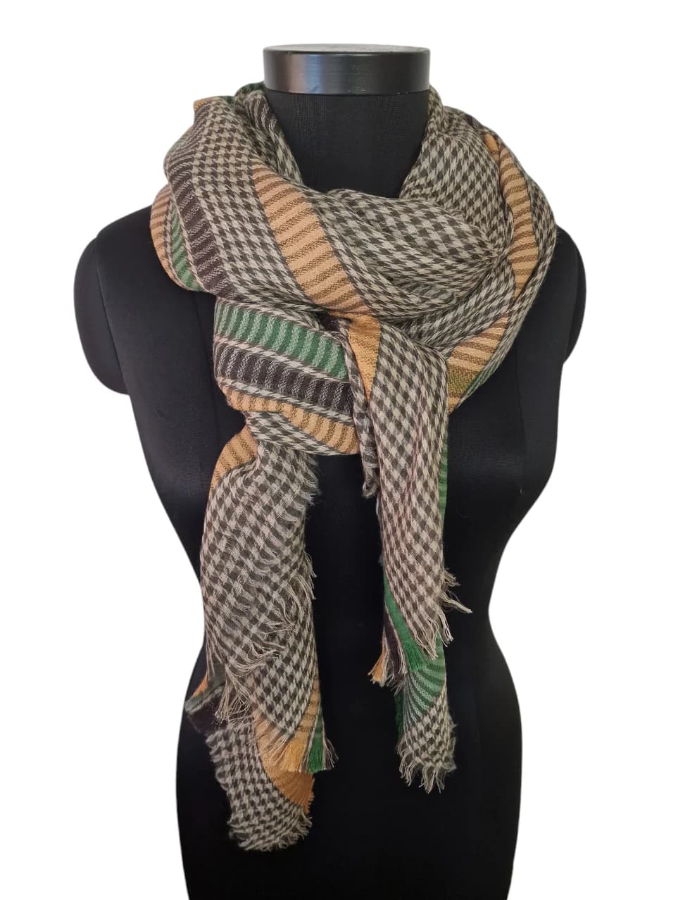 LARGE SHAWL IN PURE WOOL