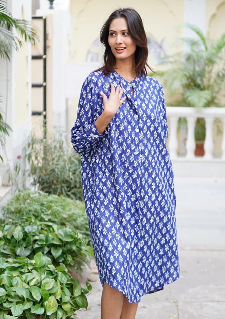 KAFTAN DRESS, BEACH KAFTAN, BLUE AND WHITE SUMMER COVER UP WITH POCKETS "CASSIS"