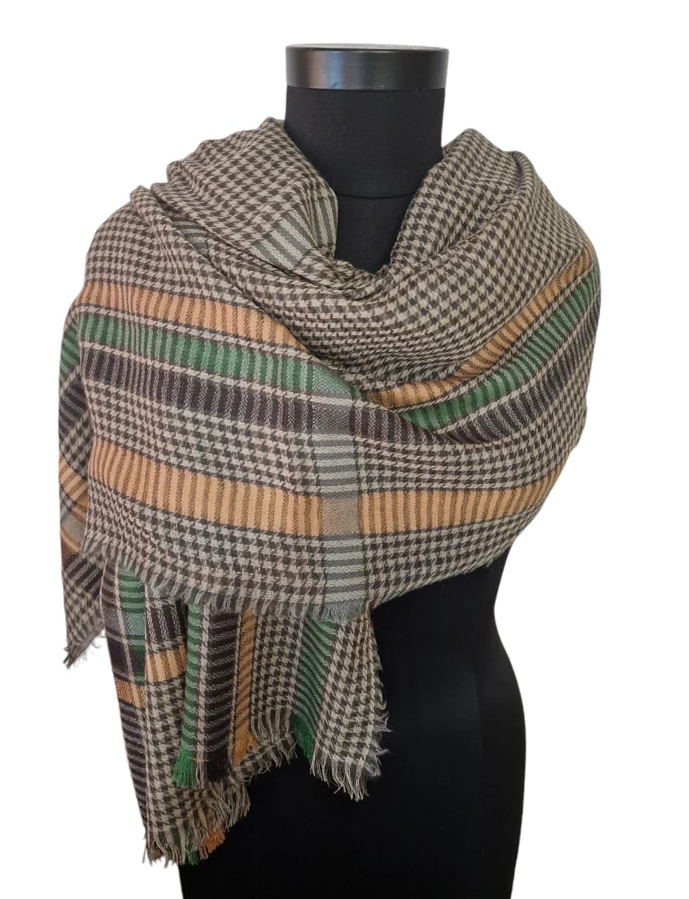 LARGE SHAWL IN PURE WOOL