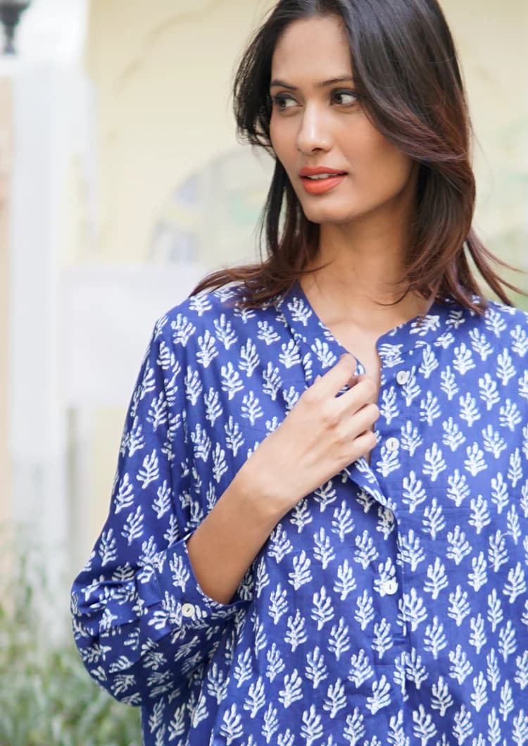 KAFTAN DRESS, BEACH KAFTAN, BLUE AND WHITE SUMMER COVER UP WITH POCKETS "CASSIS"