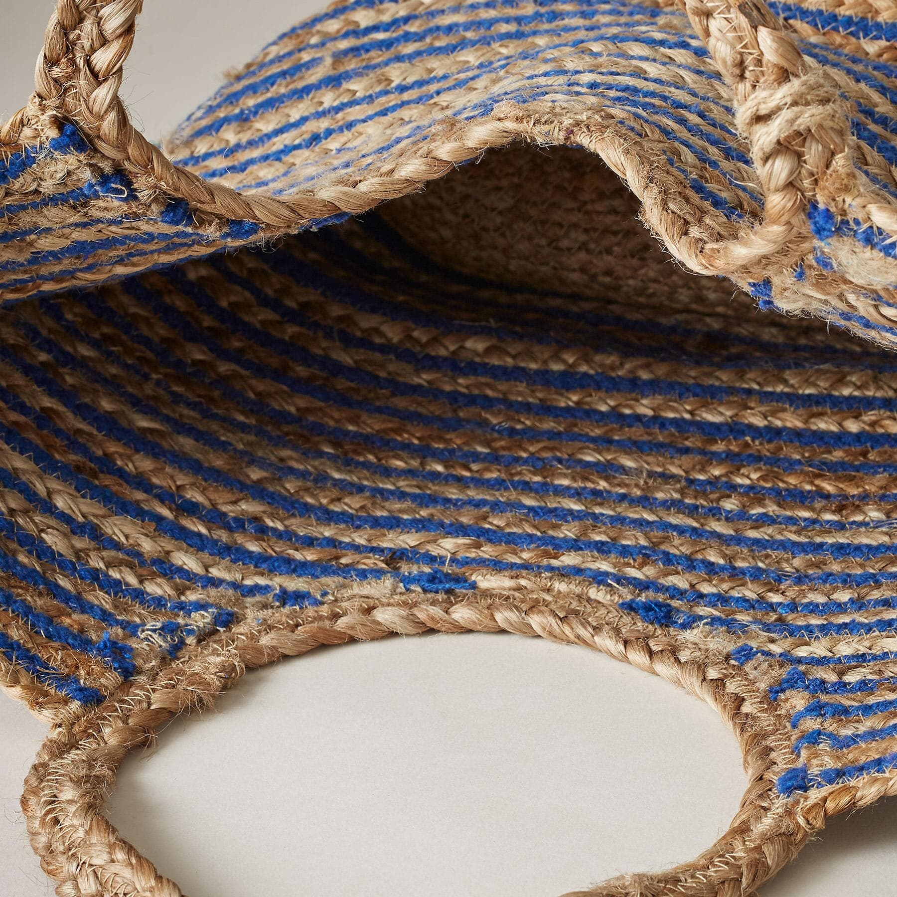 BLUE COTTON AND JUTE BRAIDED HANDBAG