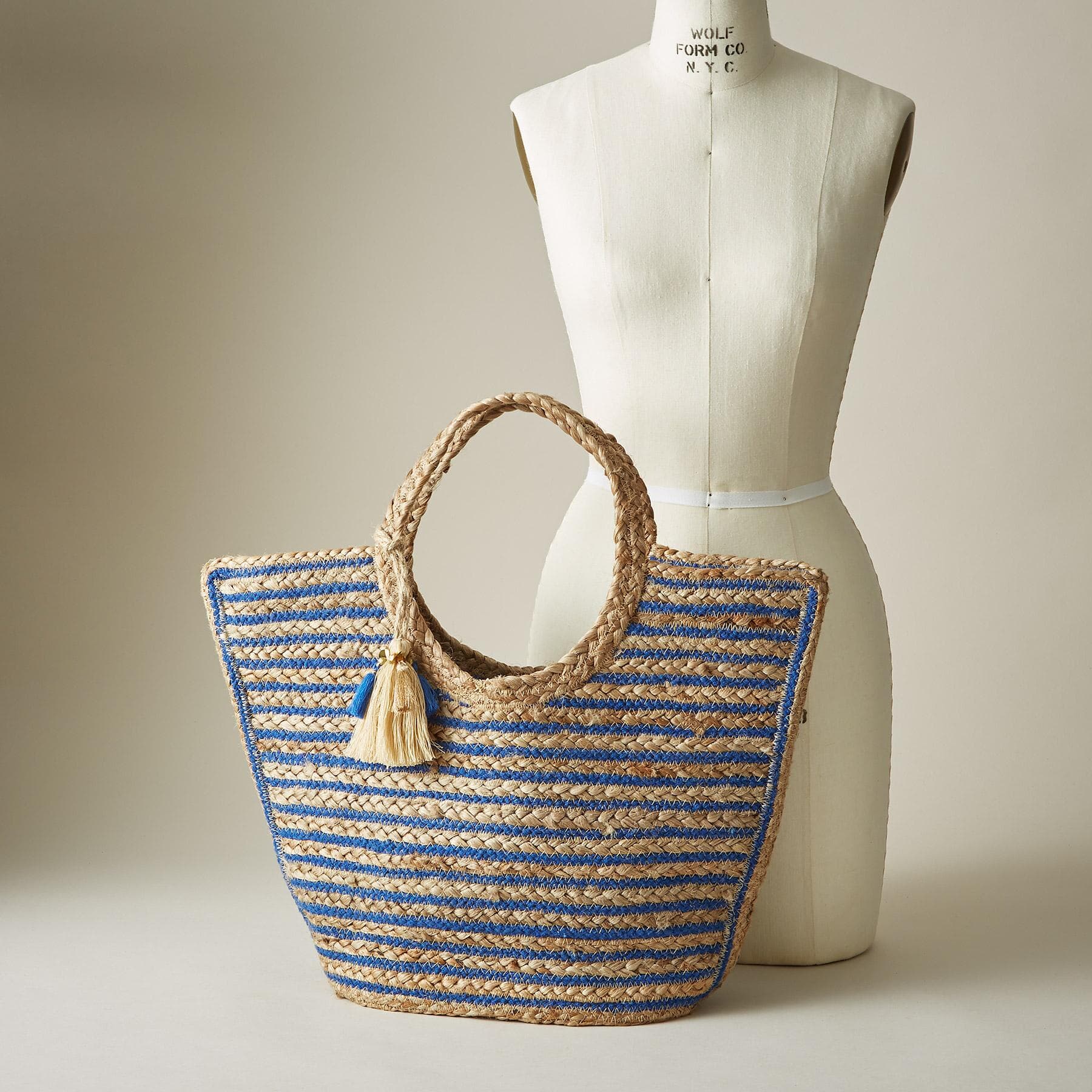 BLUE COTTON AND JUTE BRAIDED HANDBAG