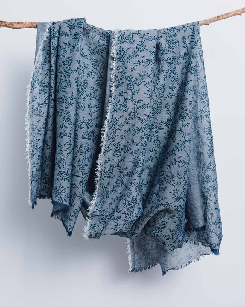 FLORAL GREEN PRINT VISCOSE SCARF