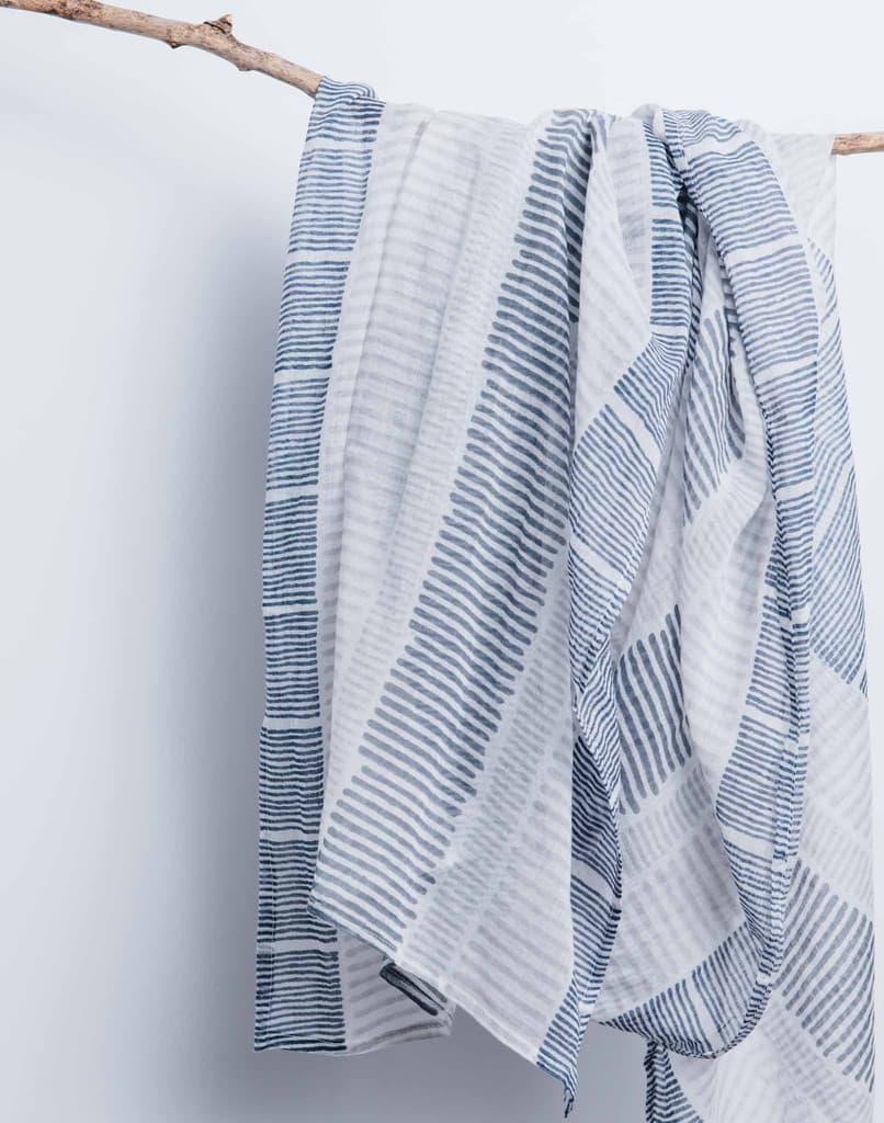 GREY WHITE COLOR STRIPE PRINT DESIGN COTTON SCARF