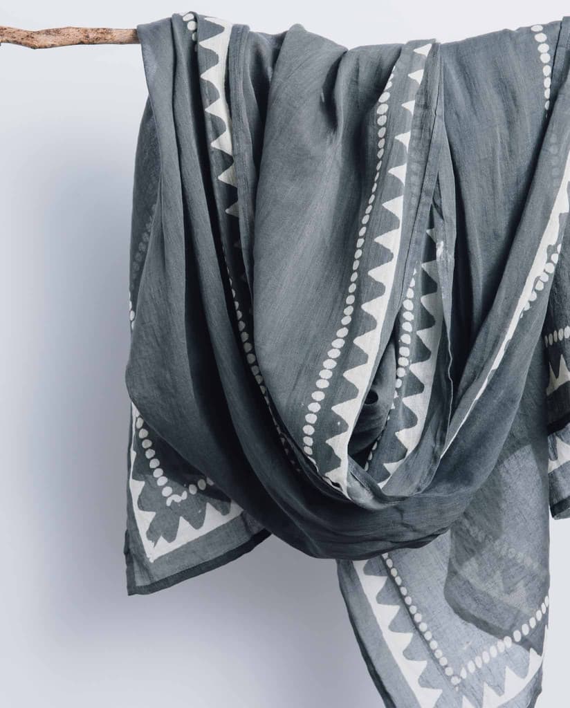 ANCHOR GREY COLOR PRINT DESIGN COTTON SCARF