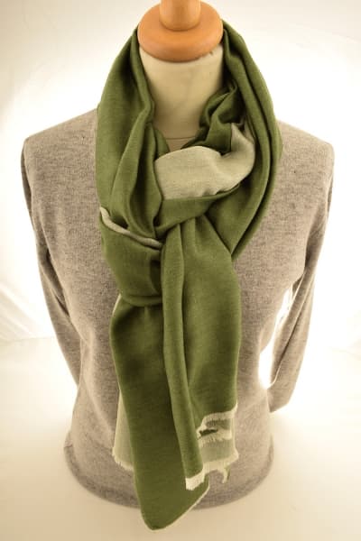 BRAK GREEN OFF WHITE COLOURED CASHMERE SCARF